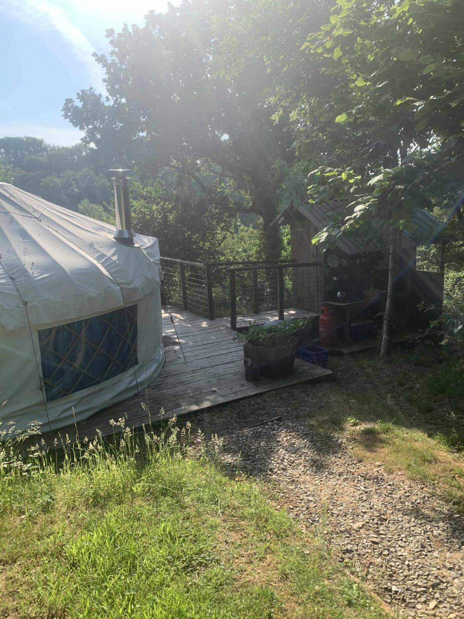 Hotel Ceridwen Glamping, double decker bus&Yurts Llandysul Exterior foto