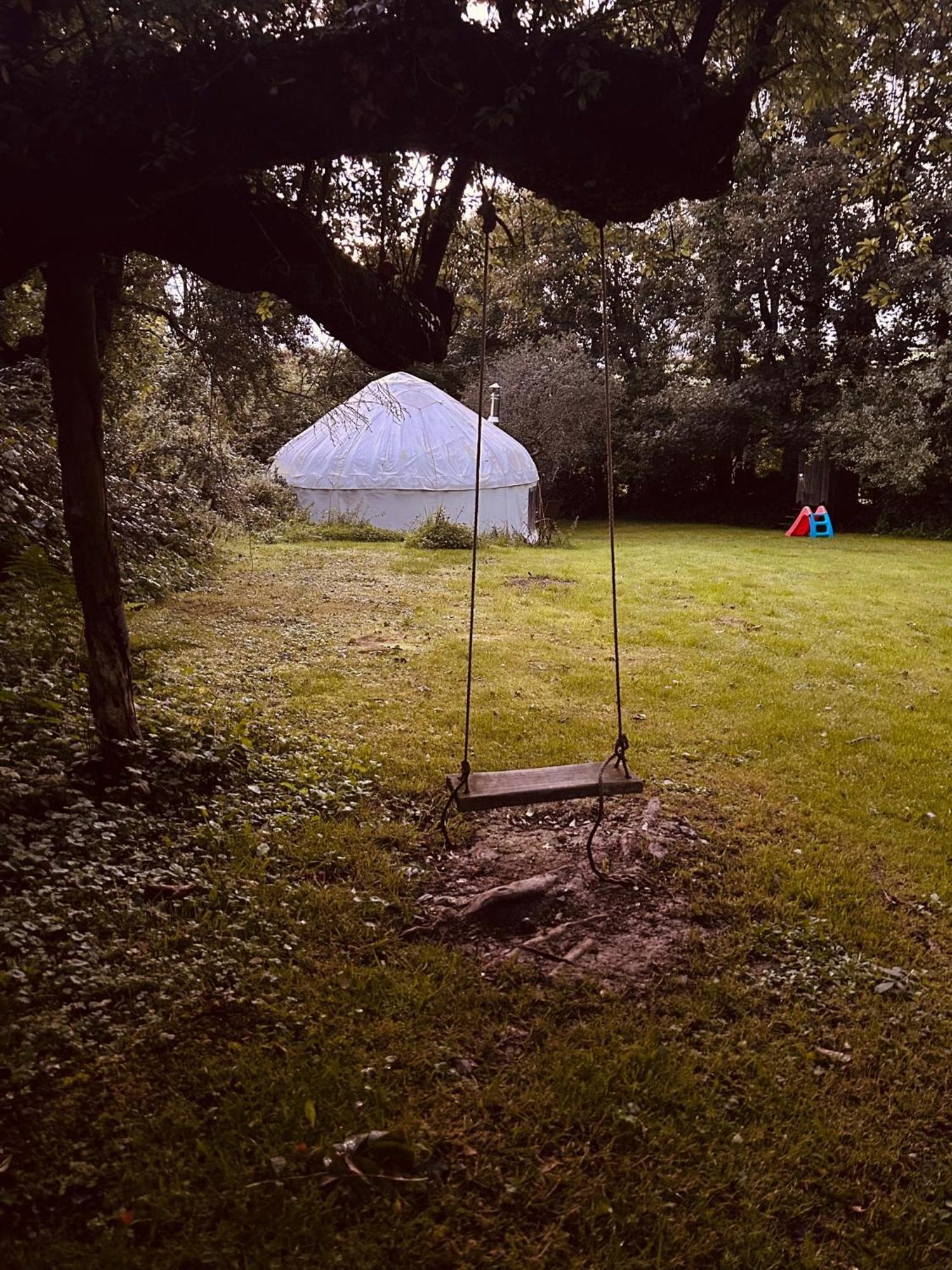 Hotel Ceridwen Glamping, double decker bus&Yurts Llandysul Exterior foto
