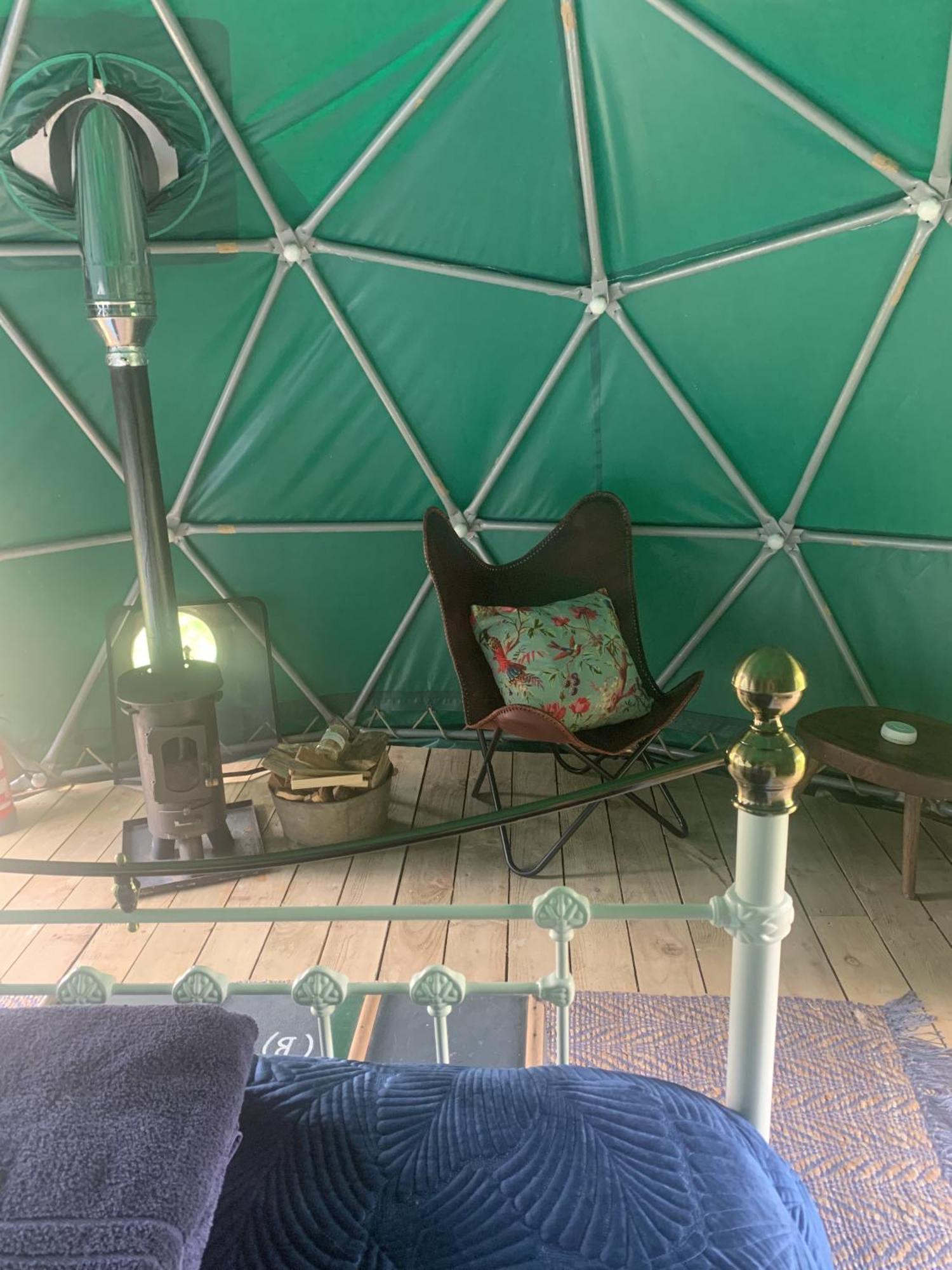 Hotel Ceridwen Glamping, double decker bus&Yurts Llandysul Exterior foto