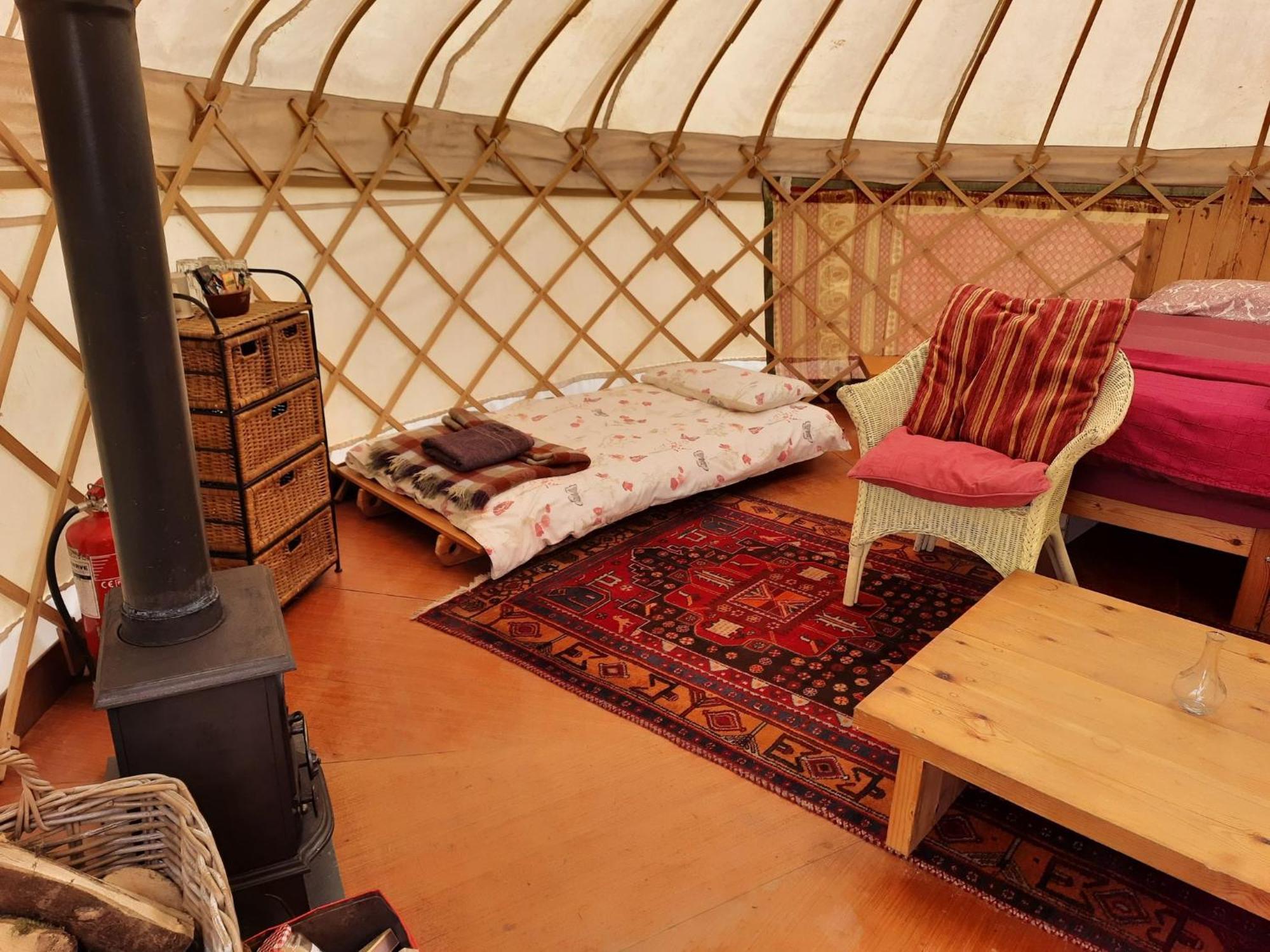 Hotel Ceridwen Glamping, double decker bus&Yurts Llandysul Exterior foto