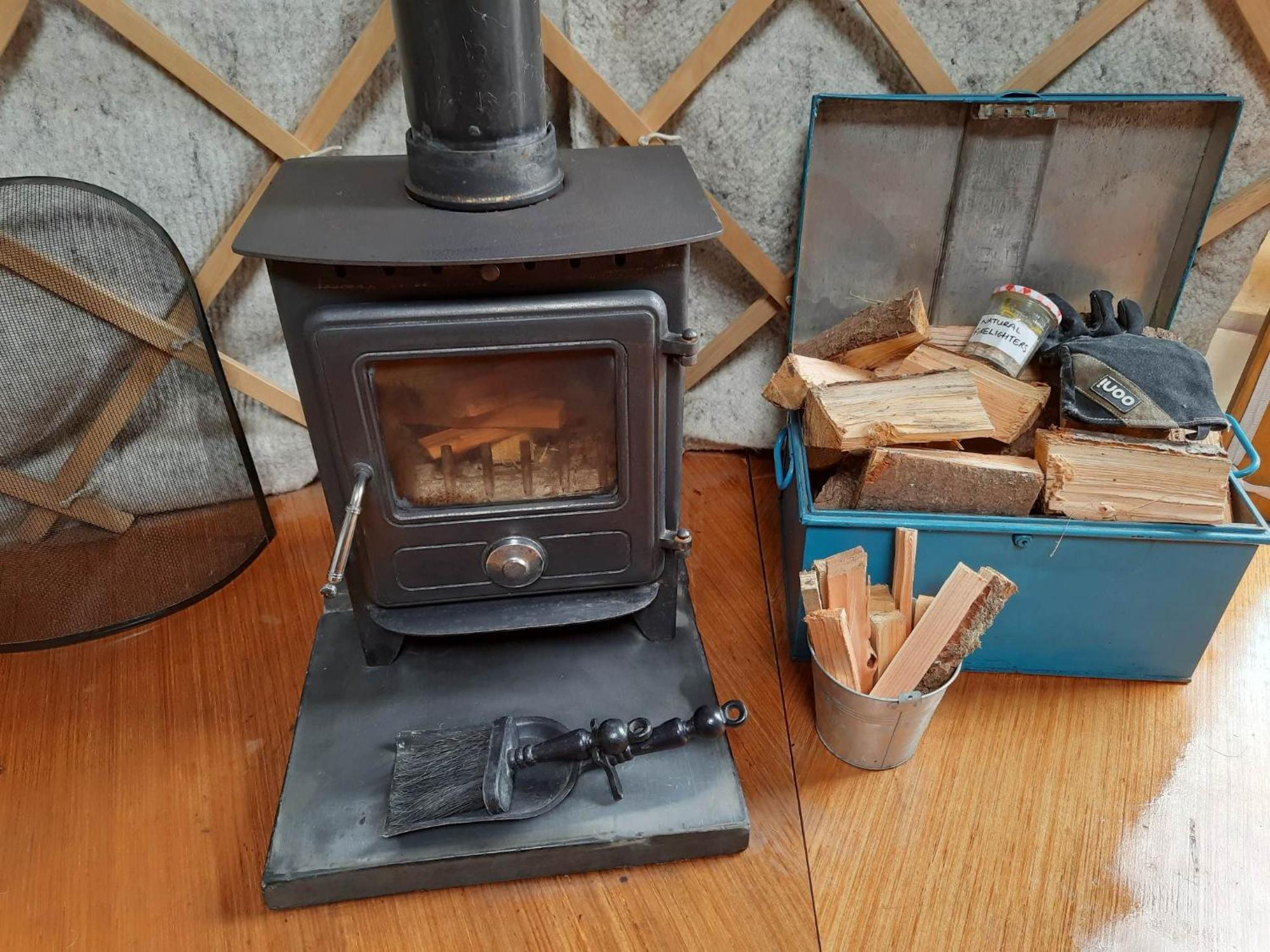 Hotel Ceridwen Glamping, double decker bus&Yurts Llandysul Exterior foto