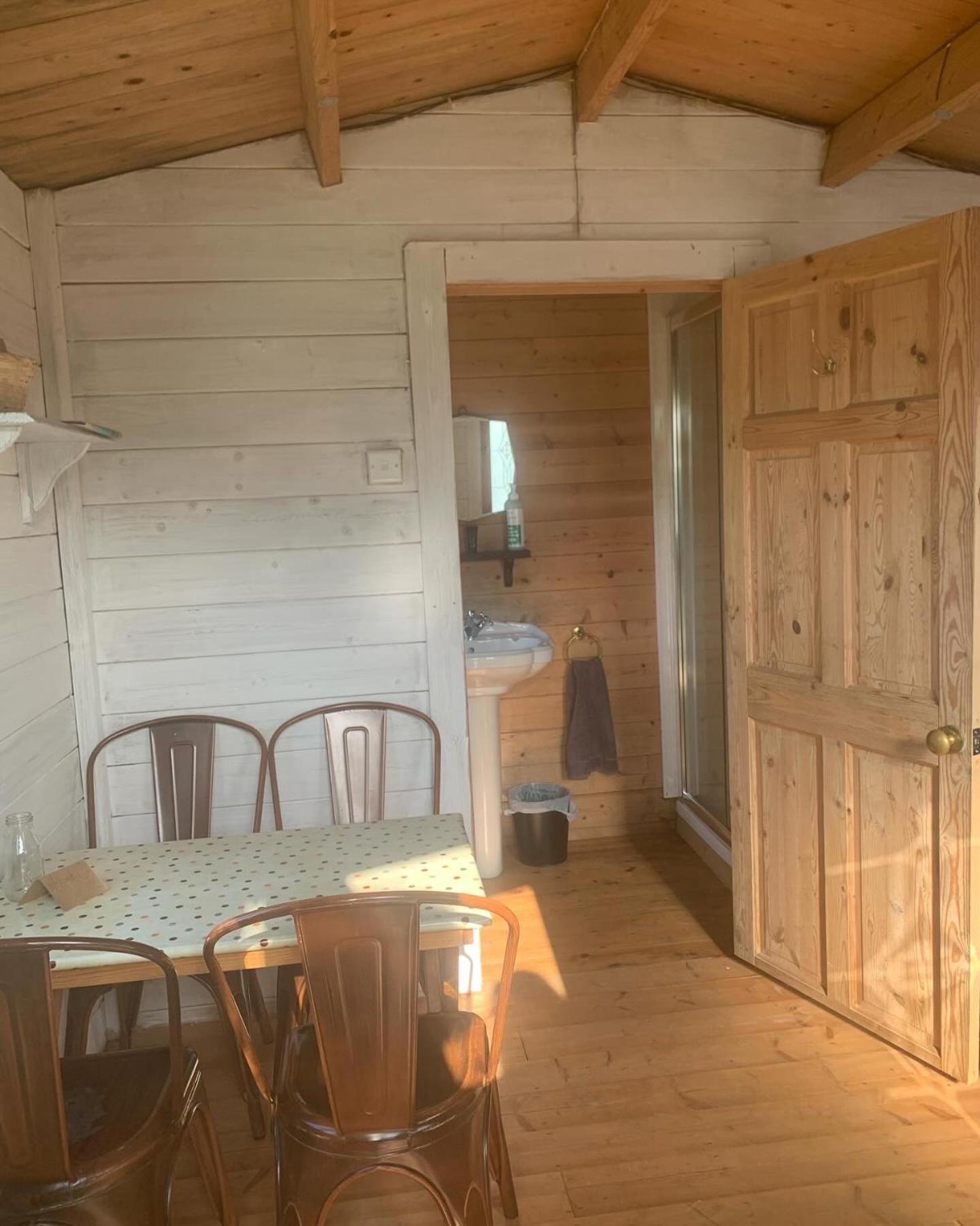 Hotel Ceridwen Glamping, double decker bus&Yurts Llandysul Exterior foto
